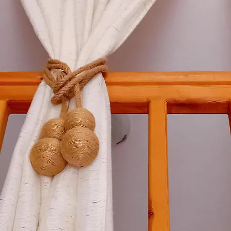 Elena Appartement Adámas