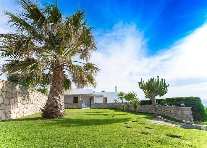 Elena Adamantas (Milos)